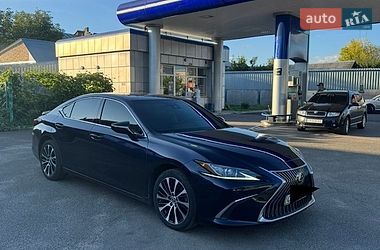 Седан Lexus ES 2021 в Киеве