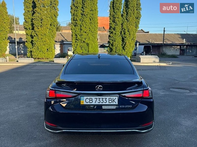 Седан Lexus ES 2021 в Киеве