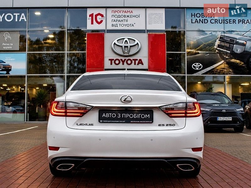 Седан Lexus ES 2018 в Житомире