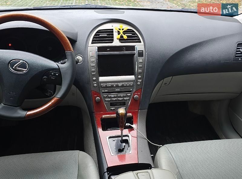 Седан Lexus ES 2007 в Киеве