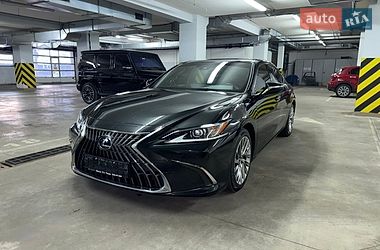 Седан Lexus ES 2024 в Киеве