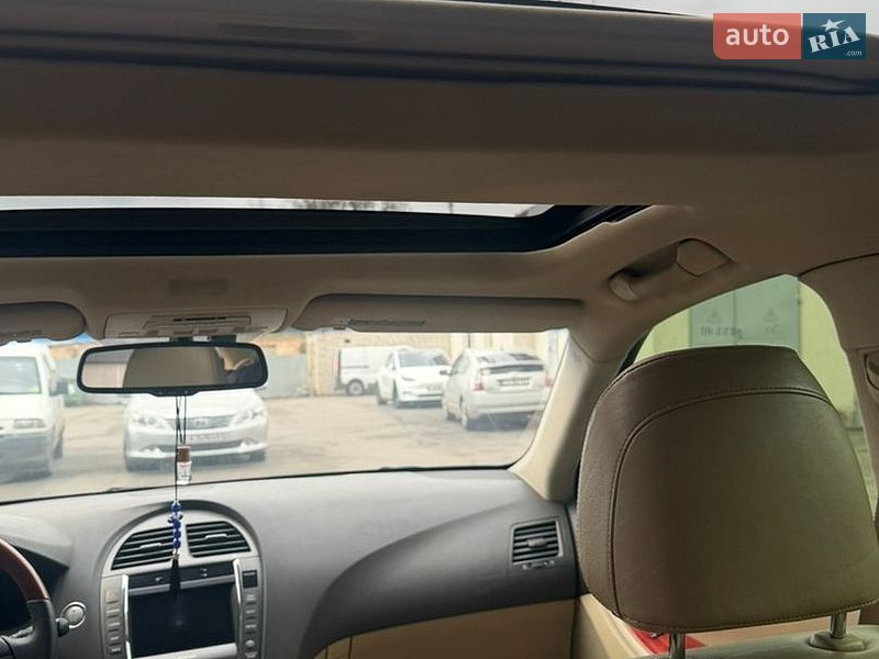 Седан Lexus ES 2006 в Умані