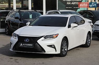 Седан Lexus ES 2016 в Харькове