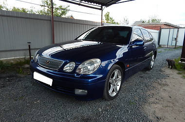 Седан Lexus GS 2000 в 