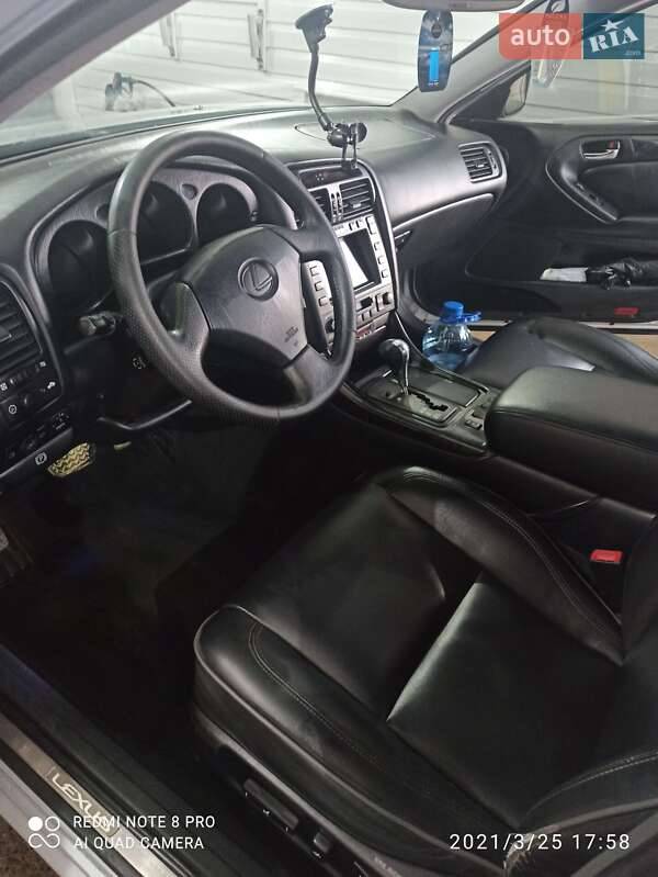Седан Lexus GS 1999 в Черновцах