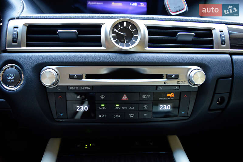 Седан Lexus GS 2016 в Киеве