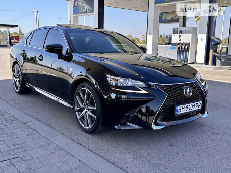 Седан Lexus GS 2016 в 