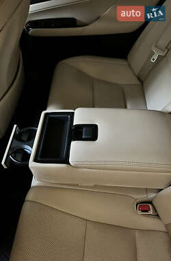 Седан Lexus GS 2012 в 