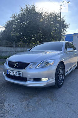 Седан Lexus GS 2005 в Остроге