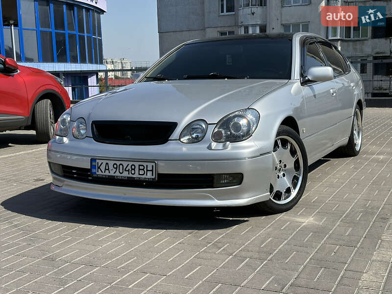 Lexus GS 2000