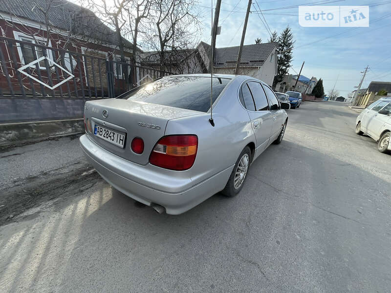 Седан Lexus GS 1998 в Тульчині
