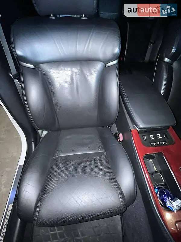 Седан Lexus GS 2009 в Рени