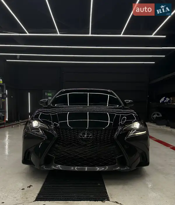 Седан Lexus GS 2015 в 