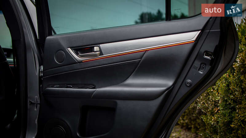 Седан Lexus GS 2012 в Черновцах