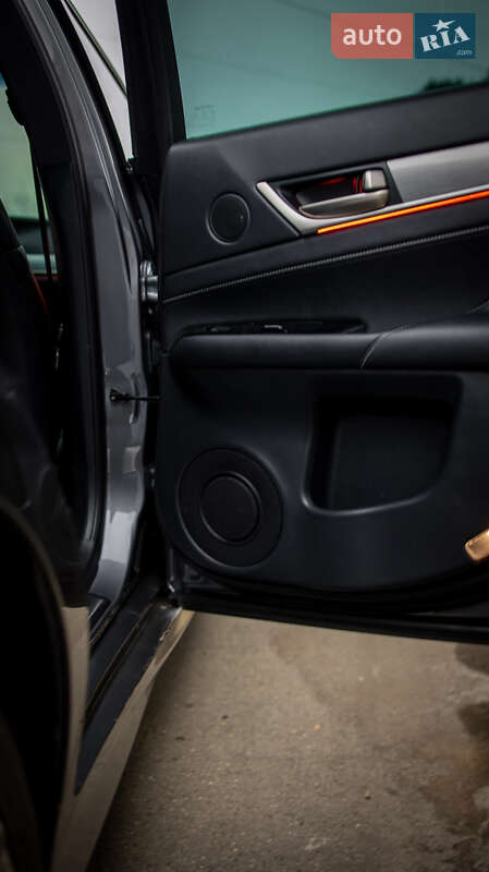 Седан Lexus GS 2012 в Черновцах
