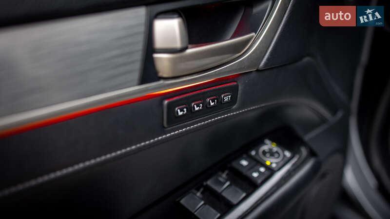 Седан Lexus GS 2012 в Черновцах