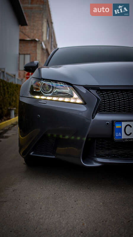 Седан Lexus GS 2012 в Черновцах