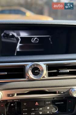 Седан Lexus GS 2014 в Львові