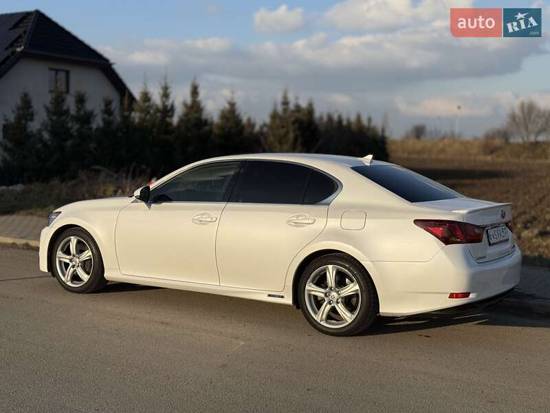 Седан Lexus GS 2014 в Львові
