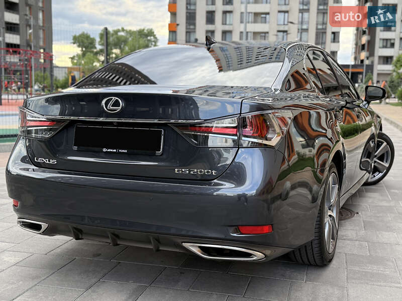 Седан Lexus GS 2017 в 