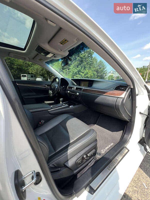 Седан Lexus GS 2013 в Львове