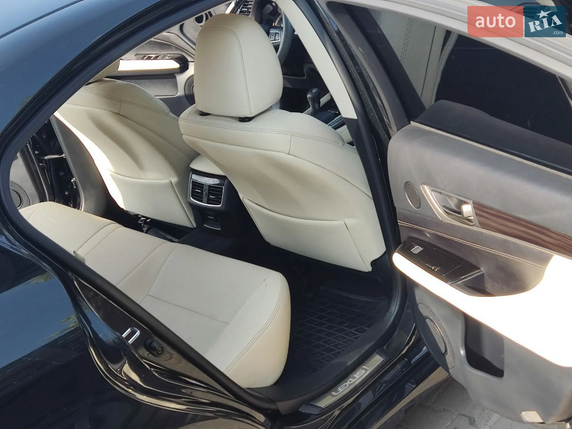 2017 Lexus GS - мініатюра 26