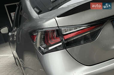 Седан Lexus GS 2016 в 