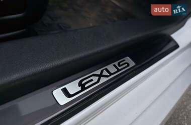 Седан Lexus GS 2016 в 