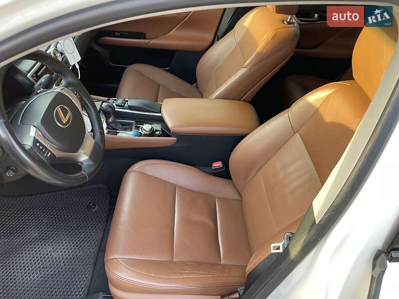 Седан Lexus GS 2014 в Хмельницком