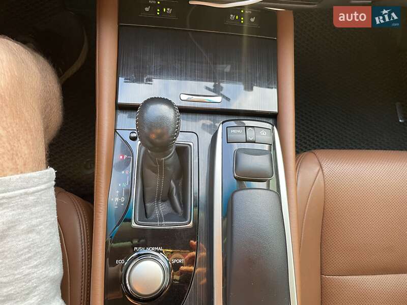 Седан Lexus GS 2014 в Хмельницком