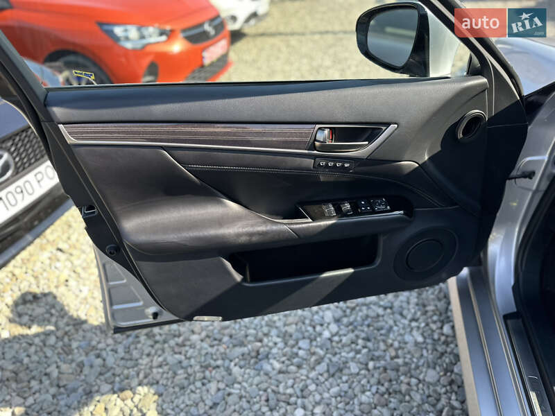 Седан Lexus GS 2015 в Івано-Франківську