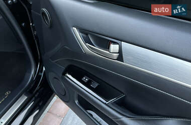 Седан Lexus GS 2012 в 