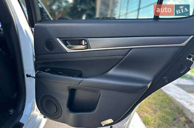 Седан Lexus GS 2016 в 