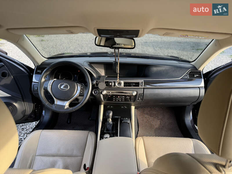 Седан Lexus GS 2014 в Малине