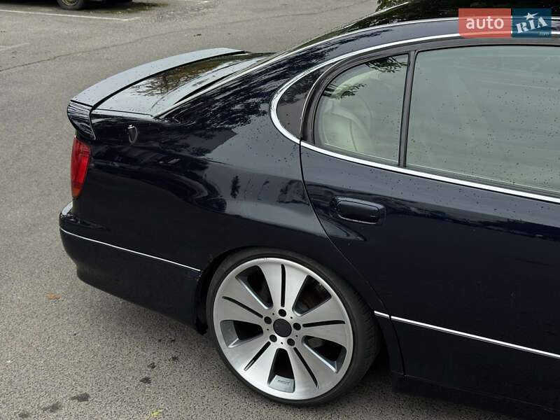 Седан Lexus GS 2000 в Луцке