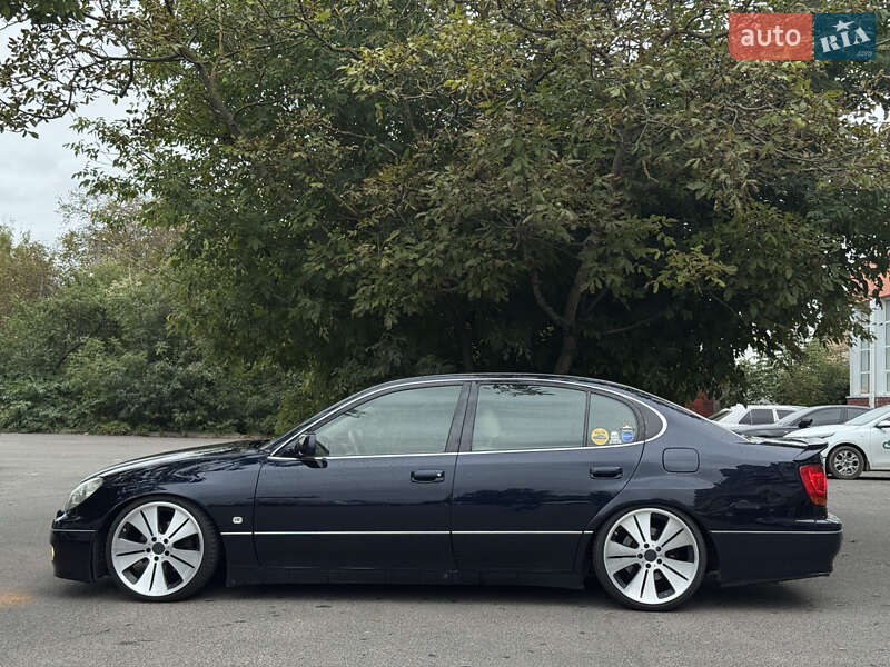 Седан Lexus GS 2000 в Луцке