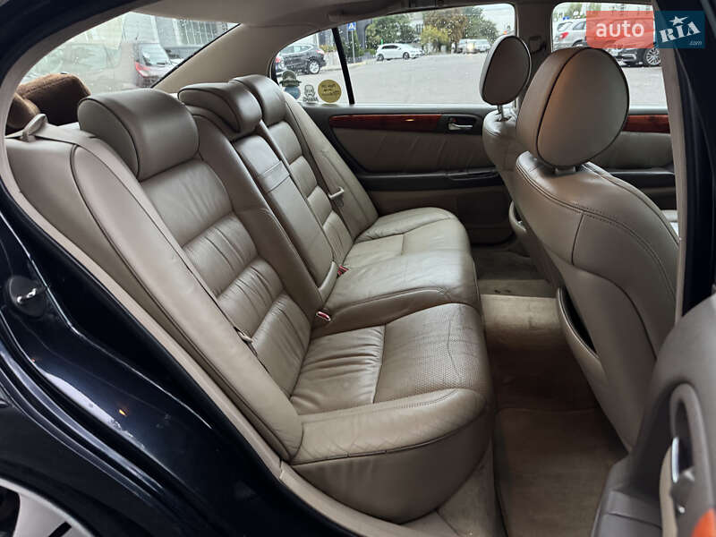 Седан Lexus GS 2000 в Луцке
