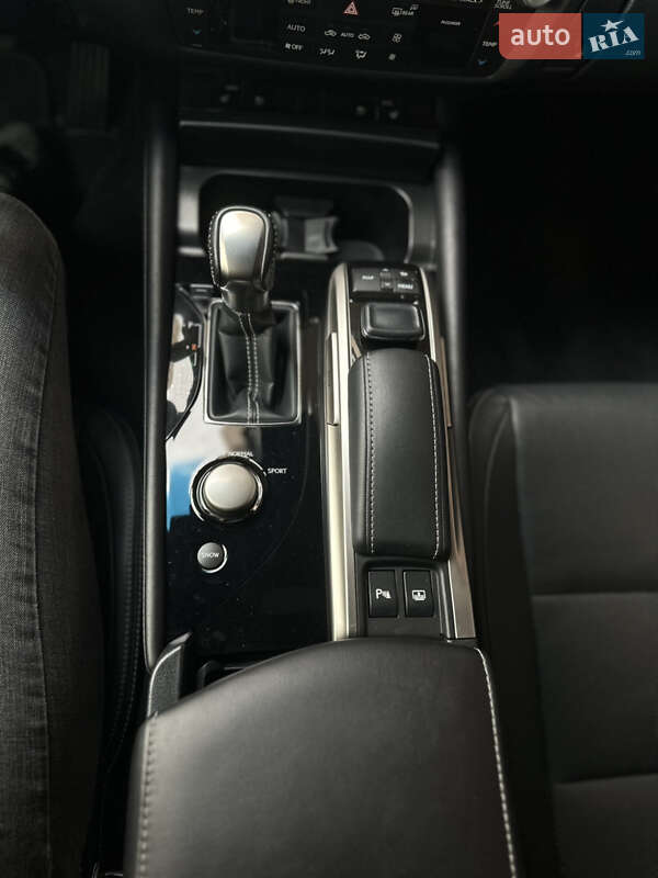 Седан Lexus GS 2018 в Виннице фото 33 Седан Lexus GS 2018 в Виннице