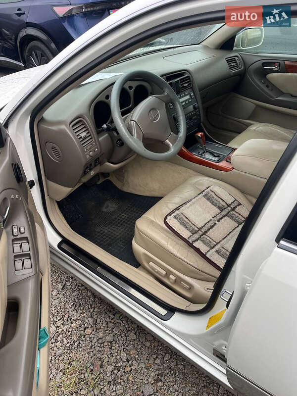 Седан Lexus GS 1999 в Ровно