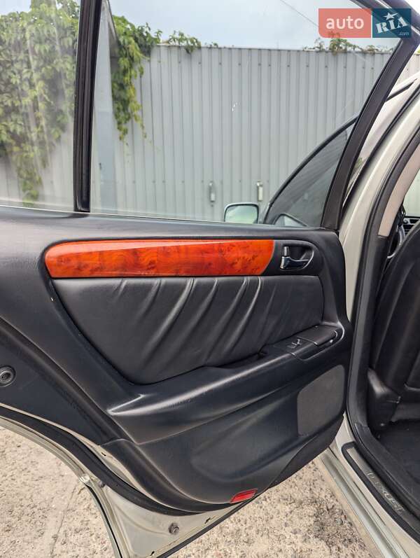 Седан Lexus GS 2002 в Киеве