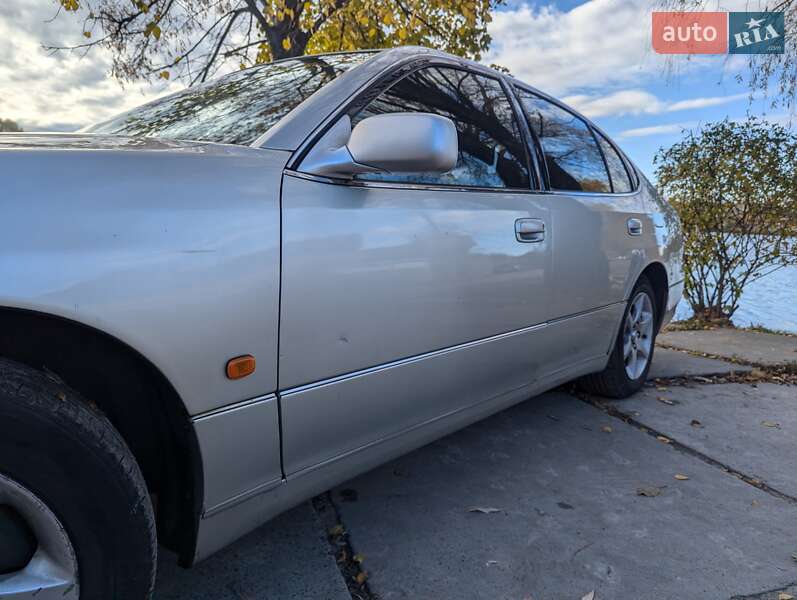 Седан Lexus GS 2002 в Киеве