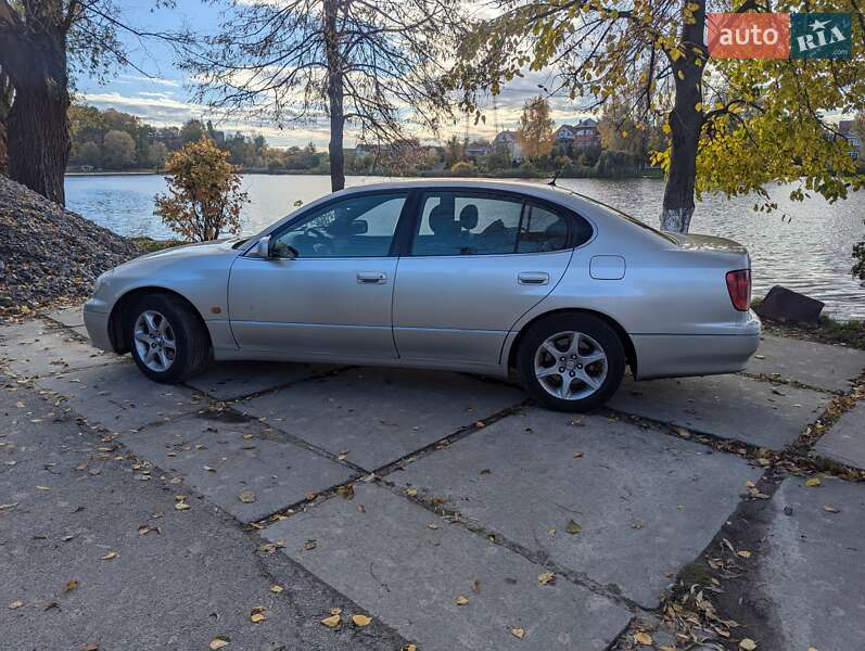 Седан Lexus GS 2002 в Киеве