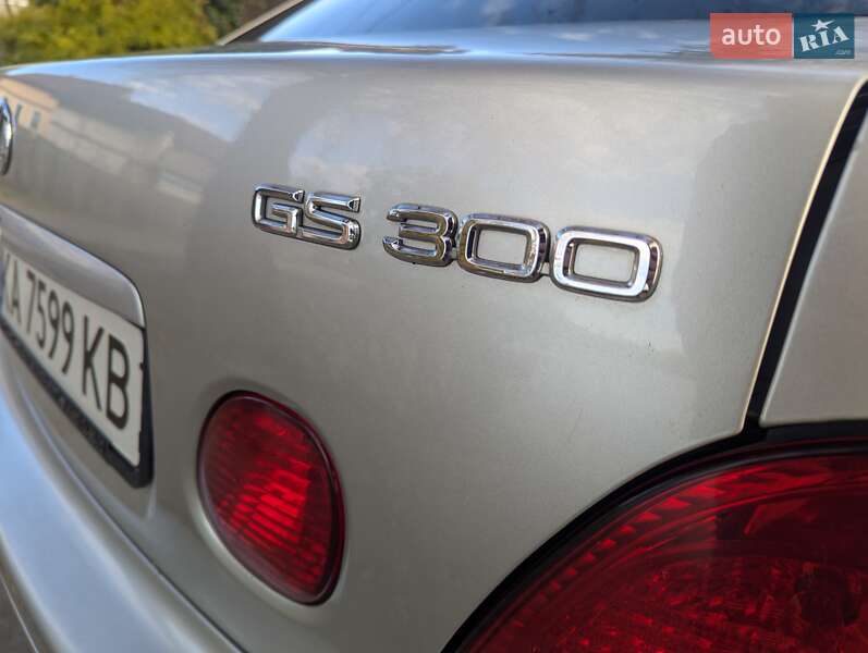 Седан Lexus GS 2002 в Киеве