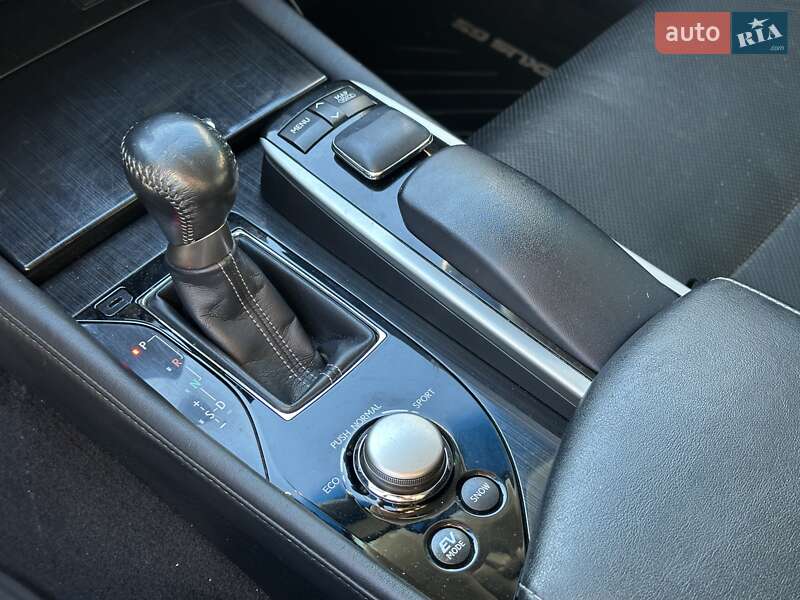 Седан Lexus GS 2014 в Киеве фото 21 Седан Lexus GS 2014 в Киеве