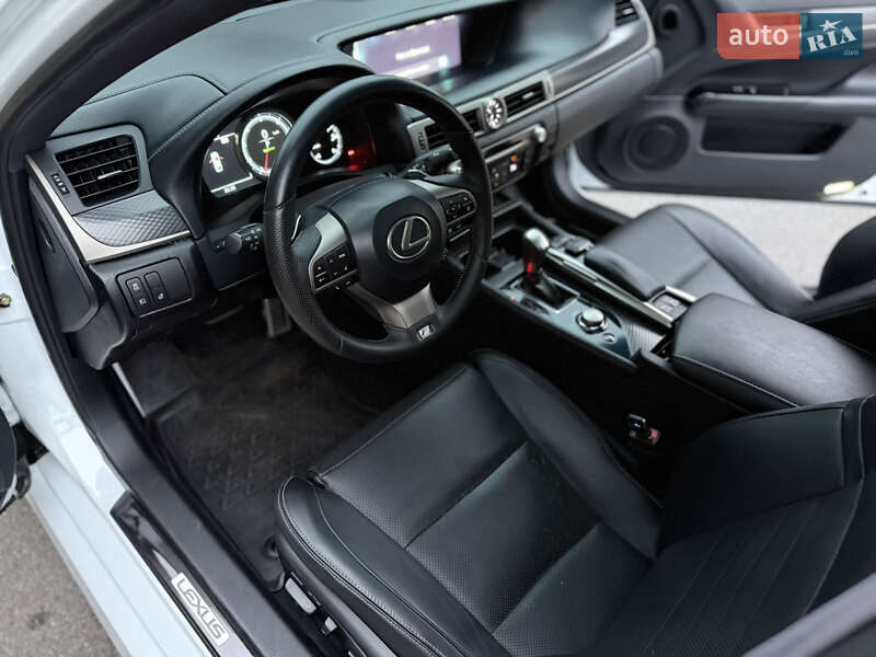 Седан Lexus GS 2016 в Киеве фото 12 Седан Lexus GS 2016 в Киеве