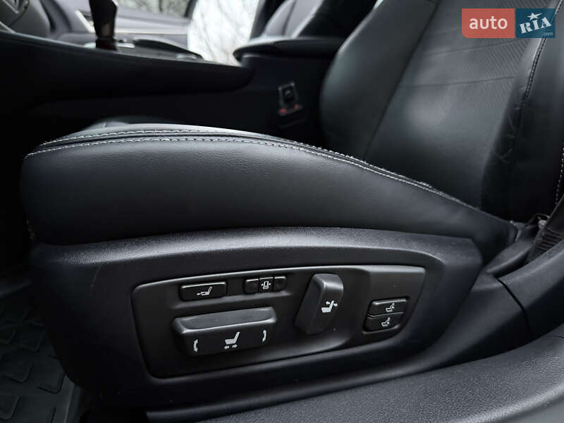 Седан Lexus GS 2016 в Киеве фото 16 Седан Lexus GS 2016 в Киеве