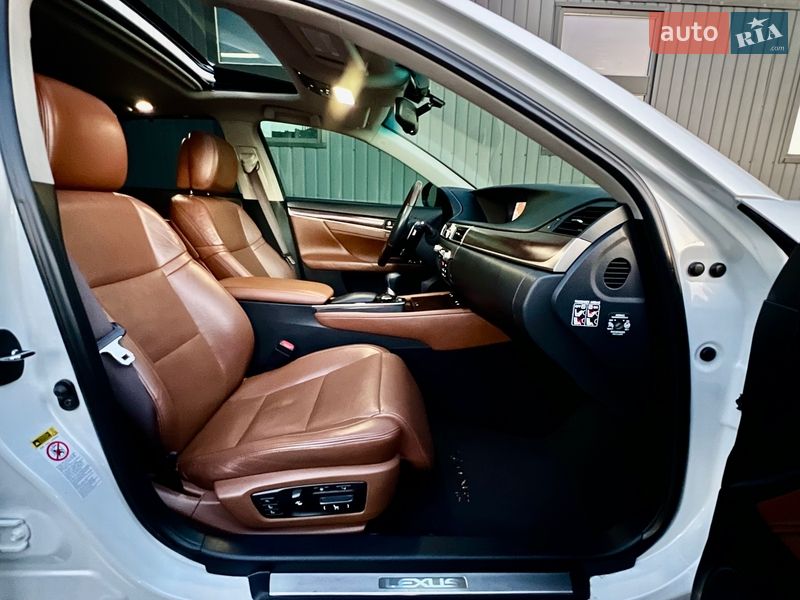 Седан Lexus GS 2012 в Киеве фото 58 Седан Lexus GS 2012 в Киеве