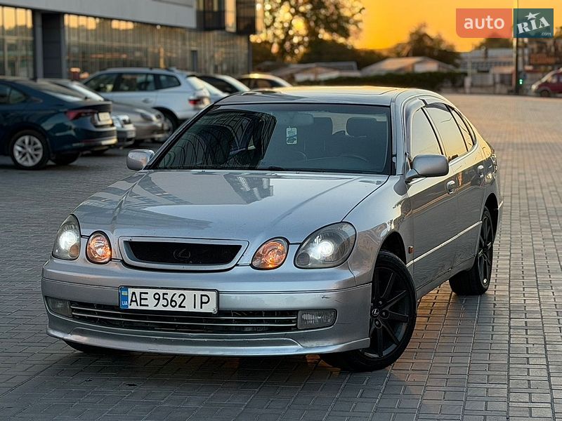 Седан Lexus GS 1998 в Днепре