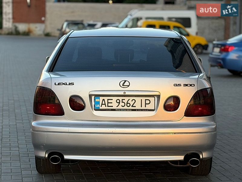 Седан Lexus GS 1998 в Дніпрі
