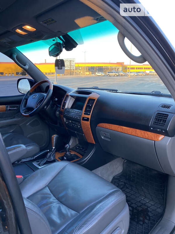 Позашляховик / Кросовер Lexus GX 2004 в Чернівцях
